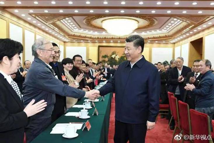 习近平主持召开学校思想政治理论课座谈会