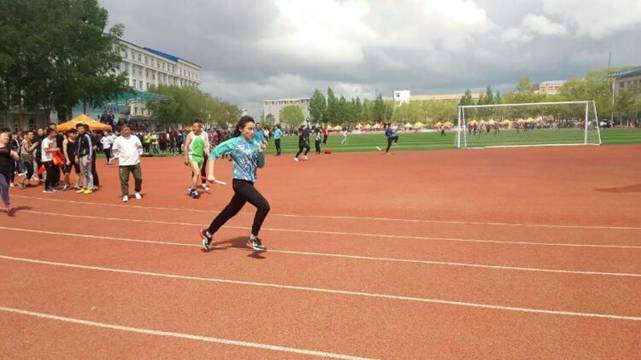 http://static2.ivwen.com/users/120255/61a11af36dbb45ba97f1e4e06a242a09.jpg-mobile